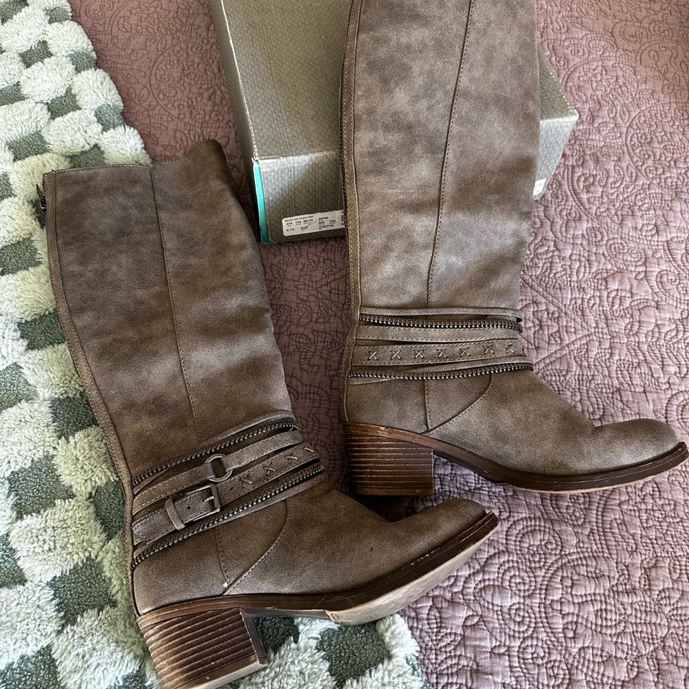 Boots Gray